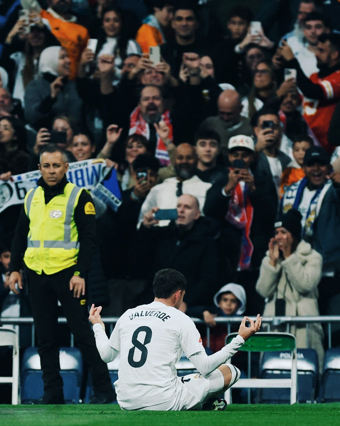 穆帅：那不勒斯伤病多？别逗我笑了，我们的伤缺才让我发愁（穆里尼奥：别拿那不勒斯伤病说事，我更愁我们这边的伤缺）