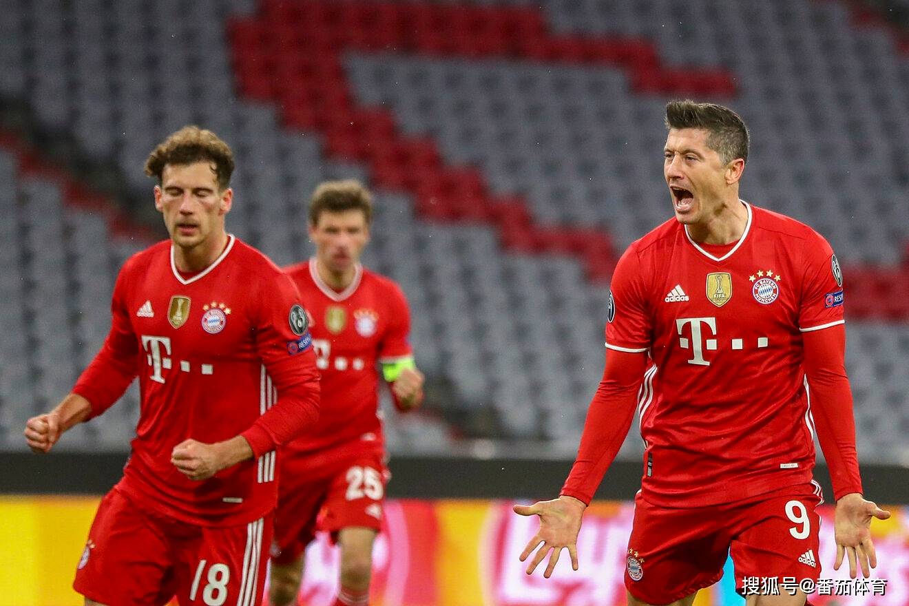 阿斯：巴萨本赛季球场外事务增多，弗里克比上赛季更加情绪化（阿斯报：巴萨本季场外风波增多，弗里克较上赛季更显情绪化）