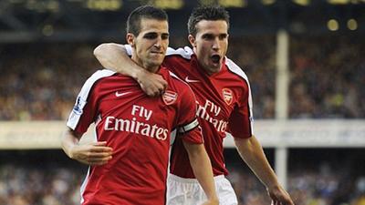 每体：拉菲尼亚没有经纪人也无意离开巴萨，他决心履行完合同（每体：拉菲尼亚无经纪人且无意转会，坚决在巴萨履行合同）