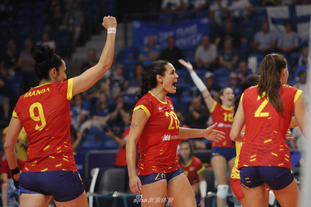 追平乔丹！穆雷生涯两次客场砍下50+且命中率超75%（穆雷追平乔丹纪录：生涯两度客场50+且命中率超75%）