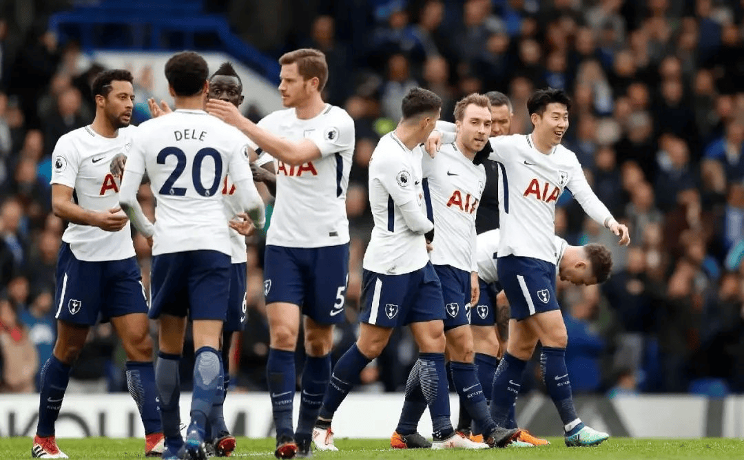 莫雷托：弗拉霍维奇与尤文续约无任何进展，双方年薪分歧很大（莫雷托：尤文与弗拉霍维奇续约谈判停滞，薪资诉求差距悬殊）